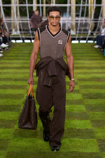Look 31